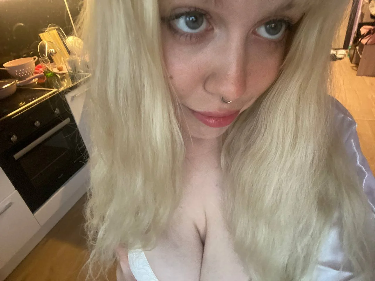 XXX Porn Photo of Nude yourcutemouse 2