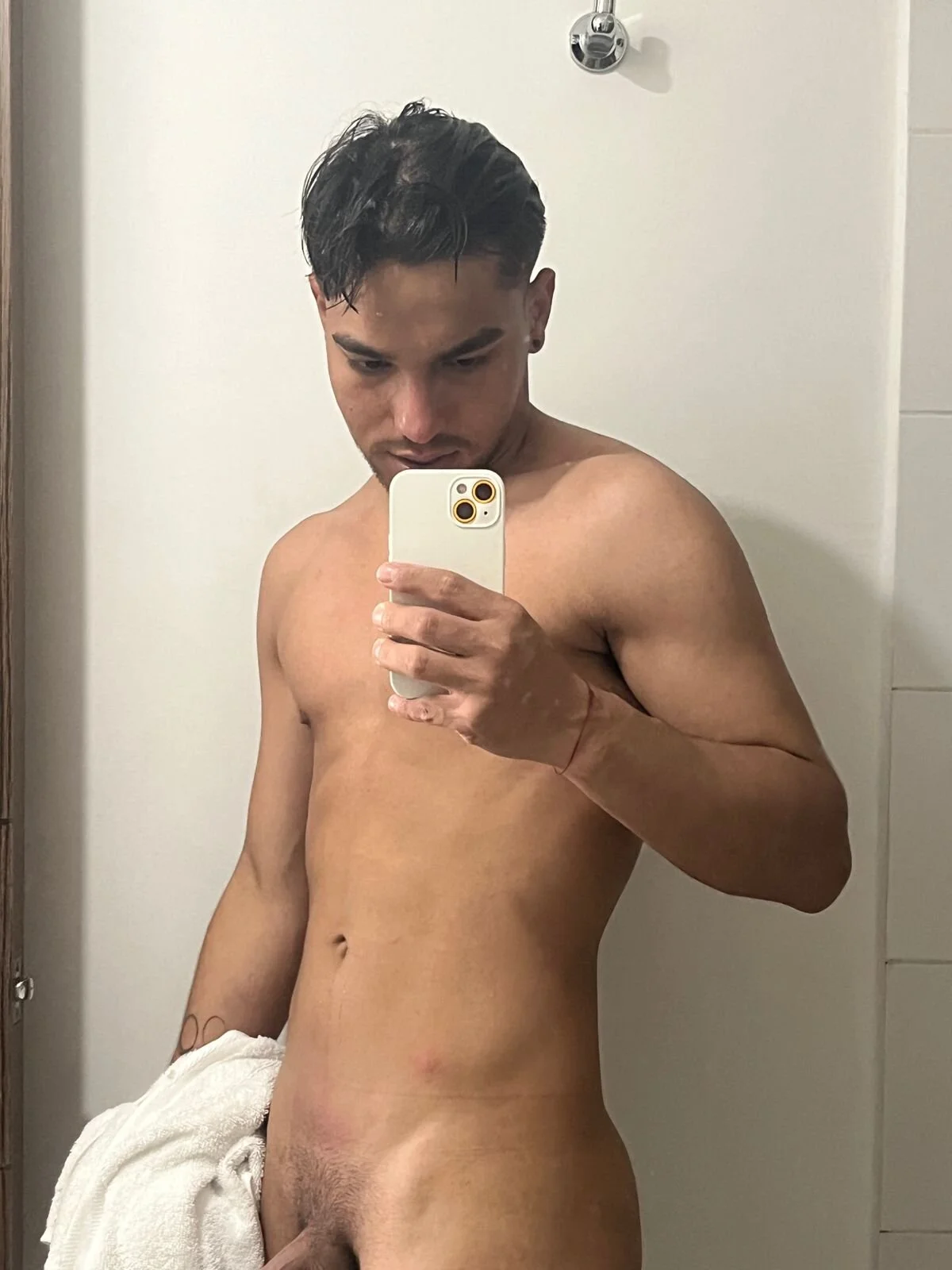 XXX Porn Photo of Nude Leandro_valenzuela 2