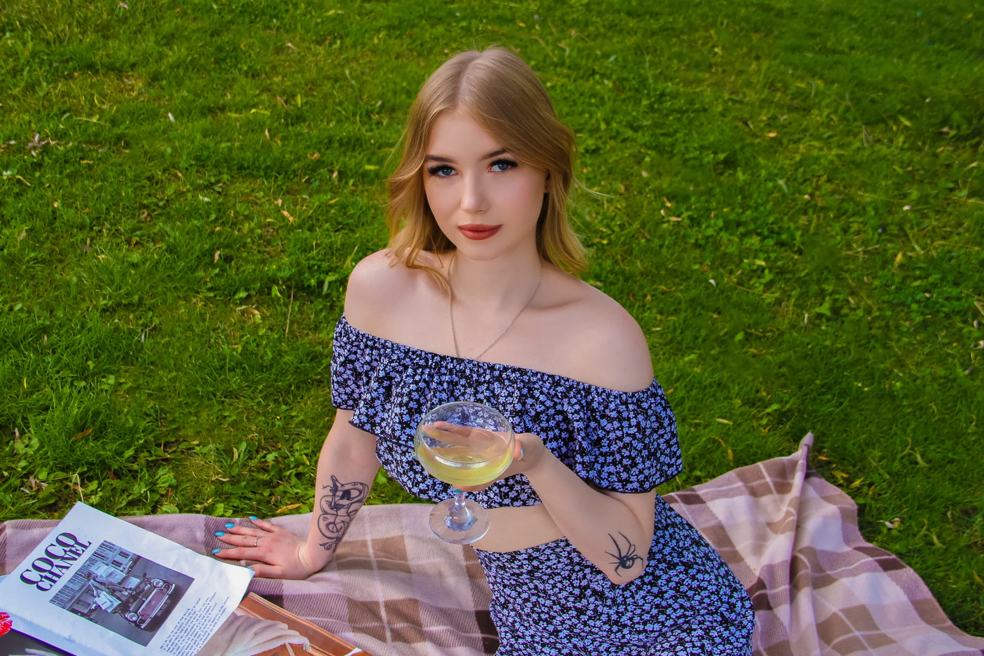 XXX Porn Photo of Nude shy__lady 22