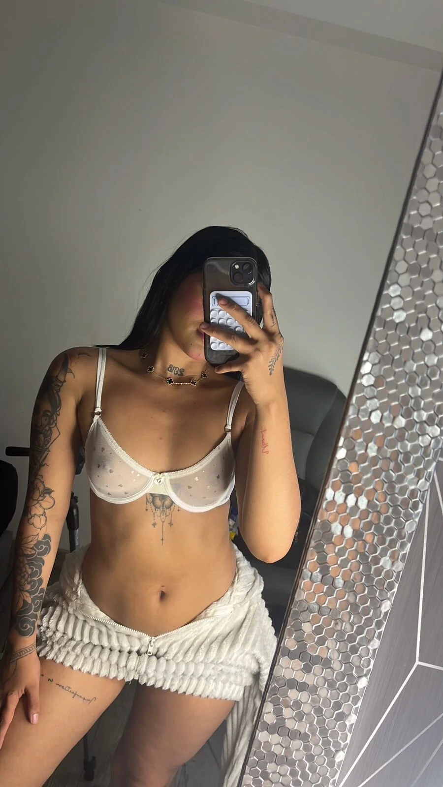 XXX Porn Photo of Nude Mia-Medina 16