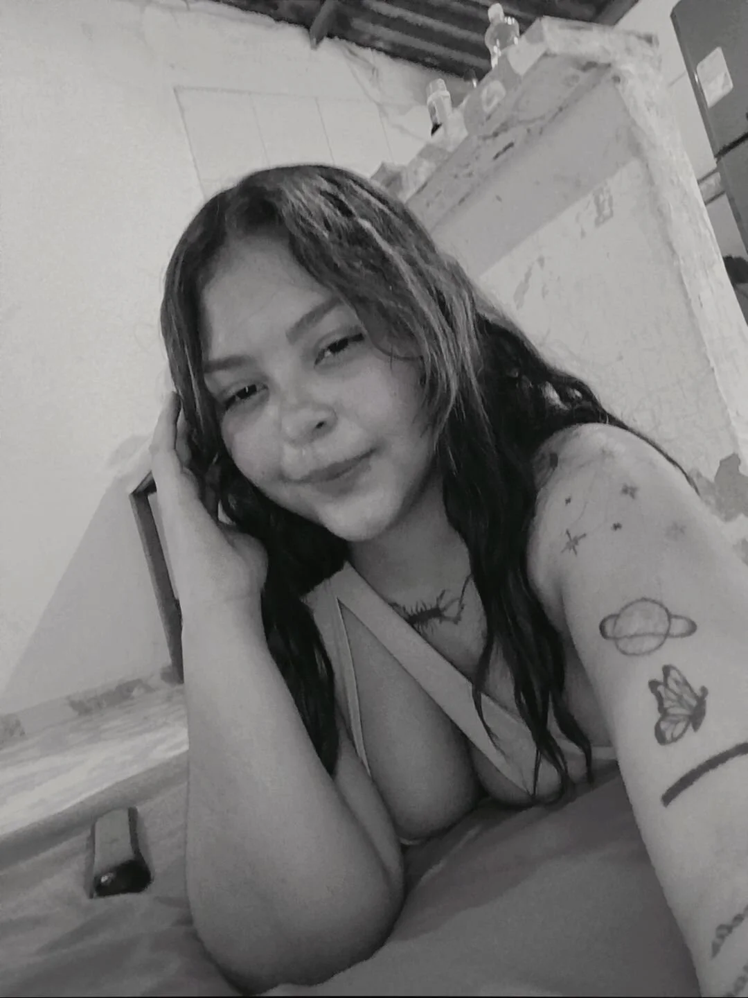 XXX Porn Photo of Nude tianaglowcs 2