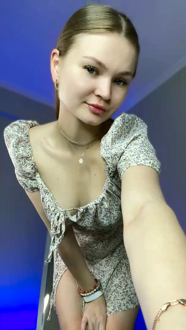 XXX Porn Photo of Nude NickiLike 8