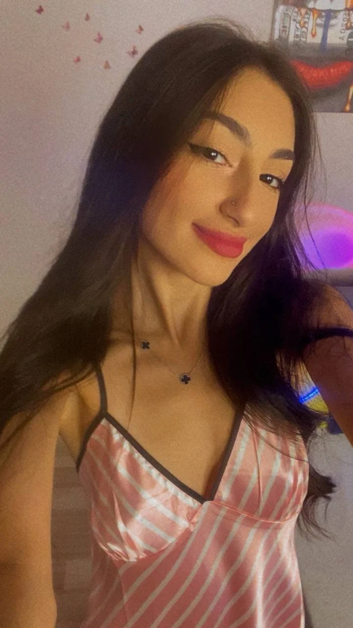 XXX Porn Photo of Nude Lina_Robbins 16