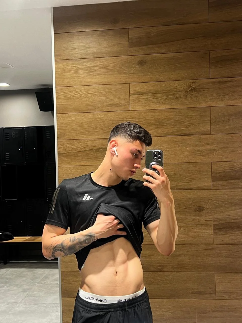 XXX Porn Photo of Nude ThiagoFerrero_Hot 6