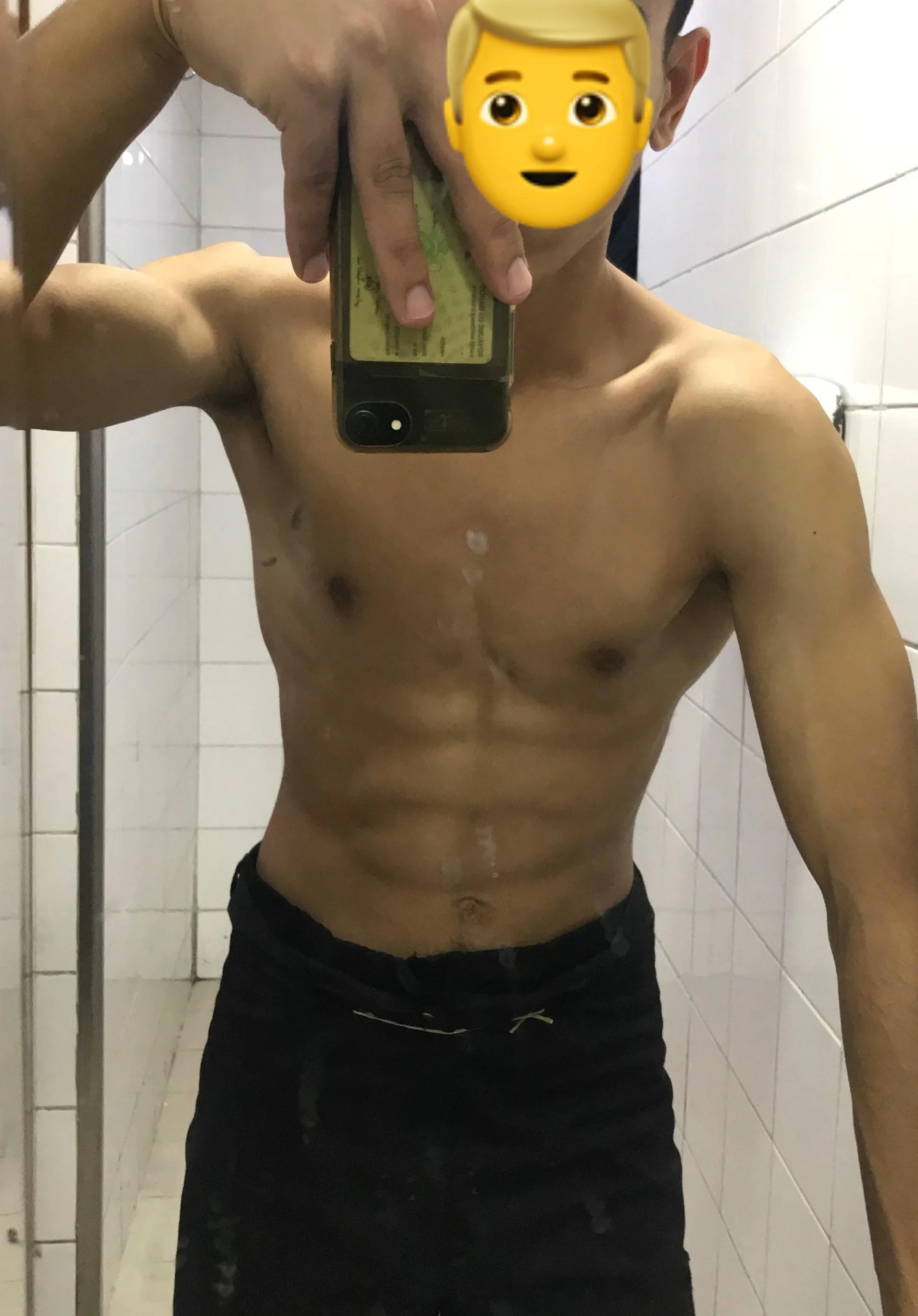 XXX Porn Photo of Nude Hamza-Maroki 3