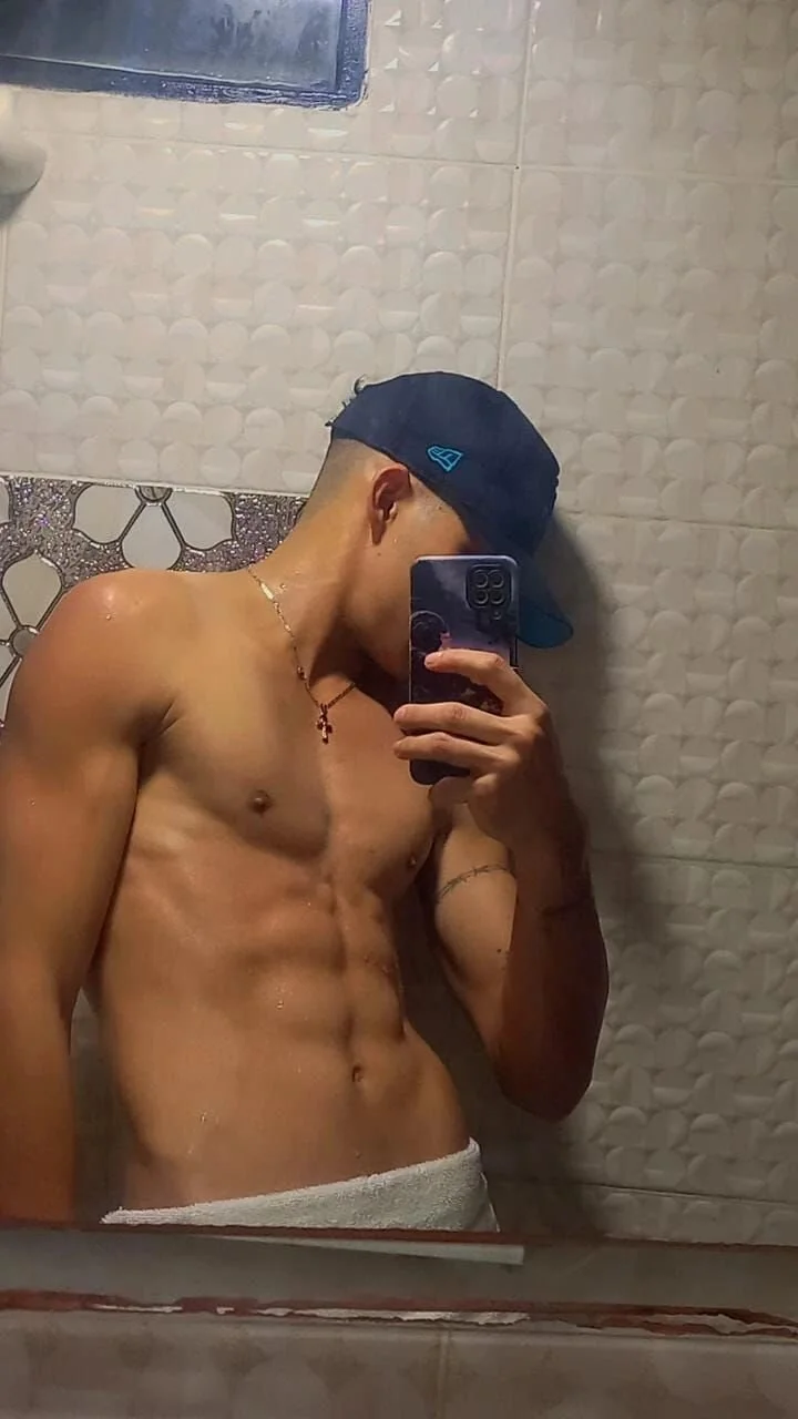 XXX Porn Photo of Nude KamiSuarez 3