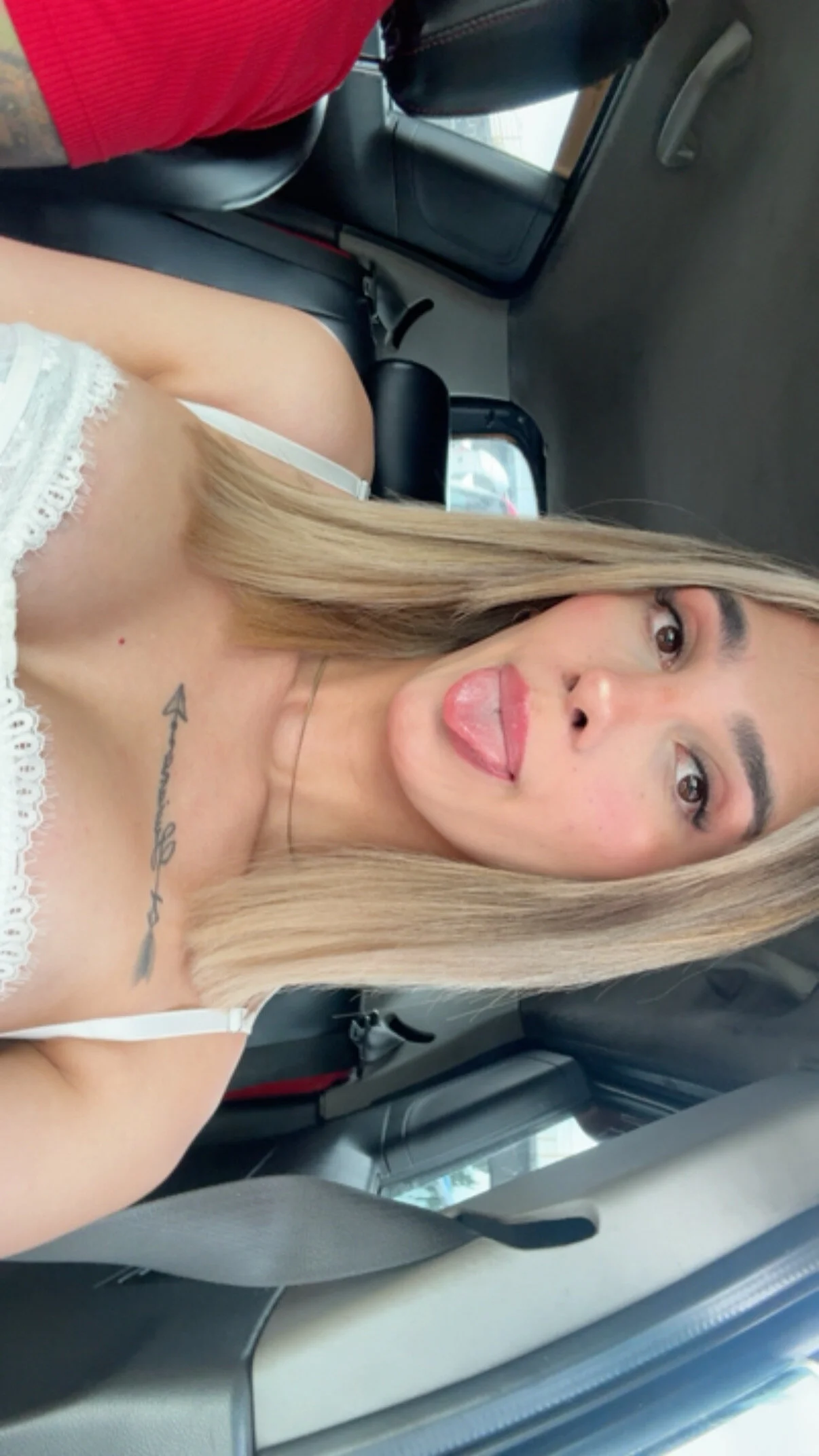 XXX Porn Photo of Nude iam_sara 7