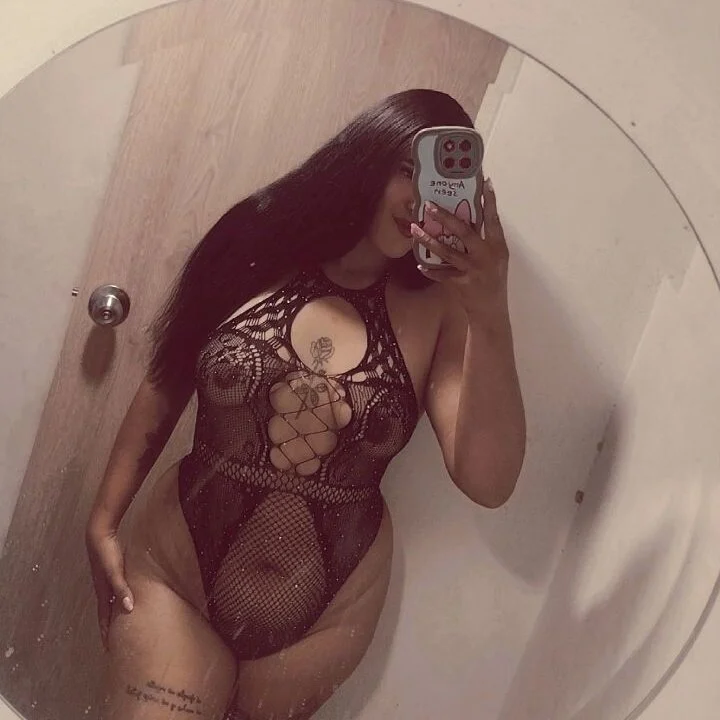 XXX Porn Photo of Nude vyxenmoon 4