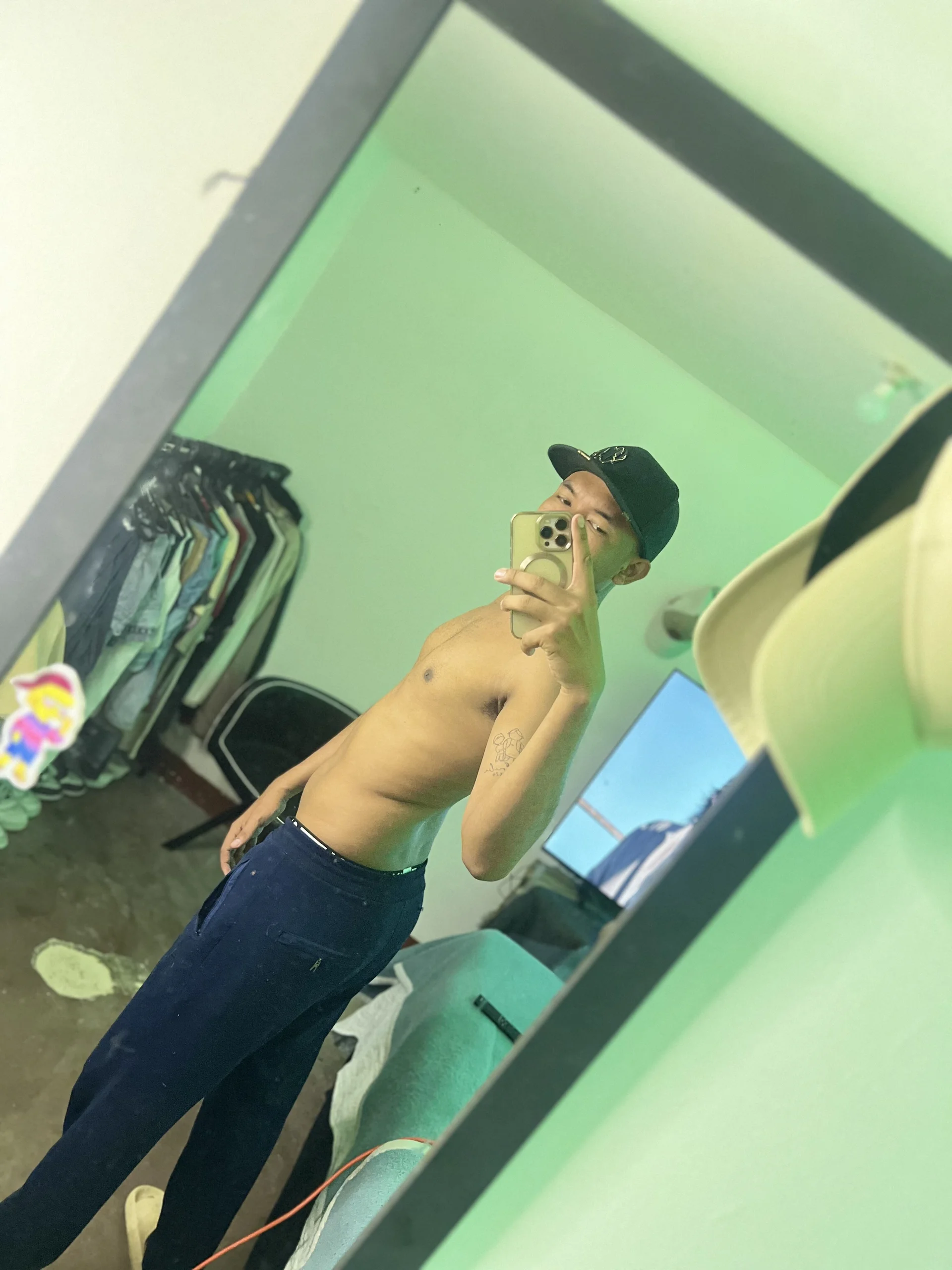 XXX Porn Photo of Nude boyctg9797 1