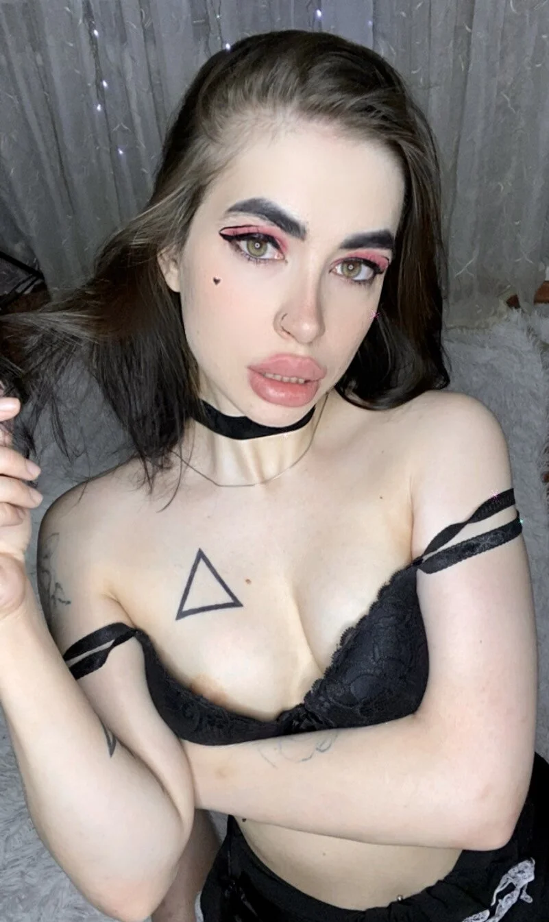 XXX Porn Photo of Nude NightFury_ 3
