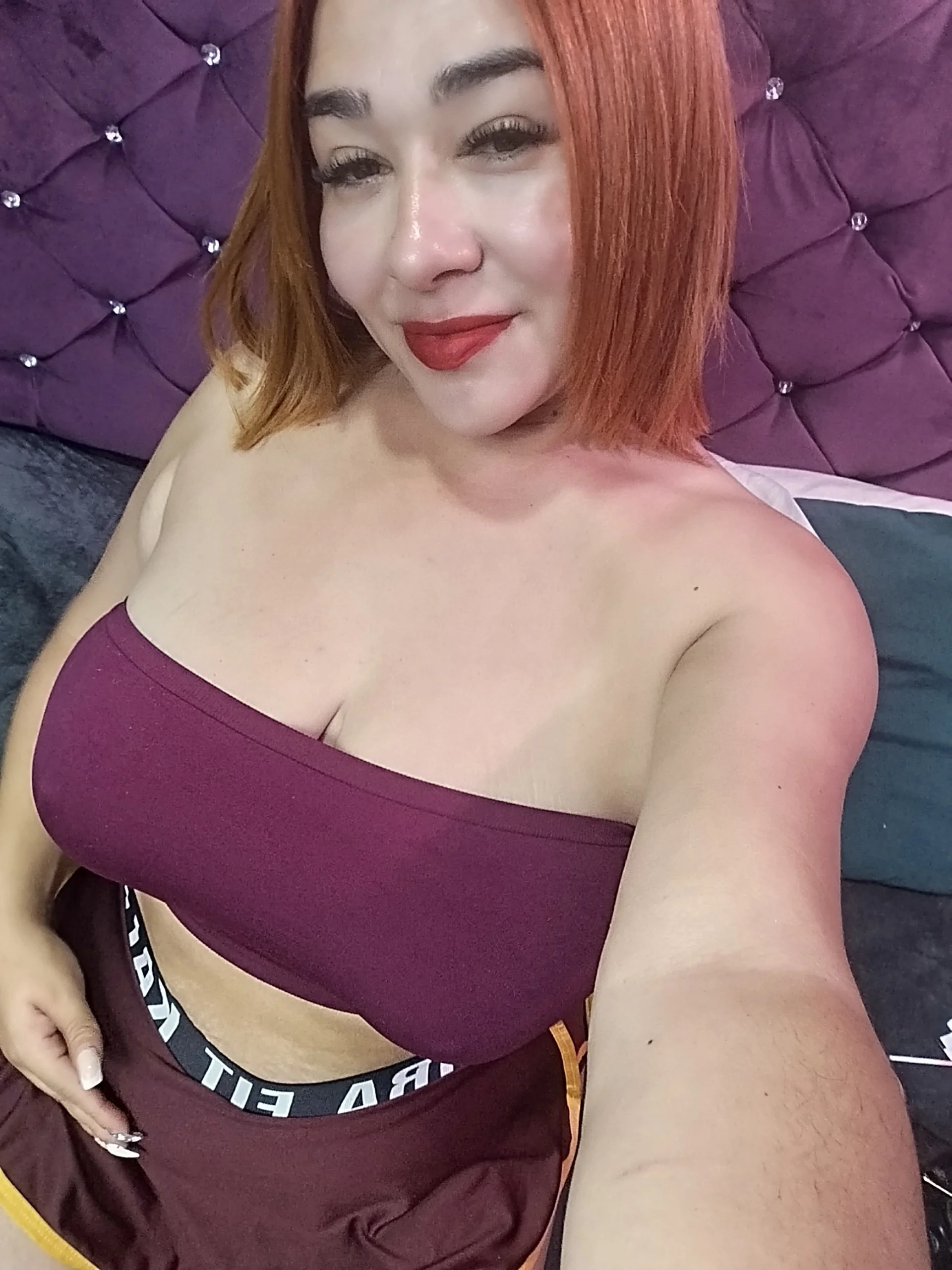 XXX Porn Photo of Nude MOM_CAMILA 23