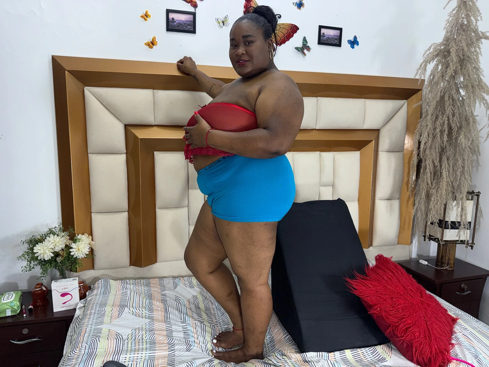XXX Porn Photo of Nude hugexboobs69 4