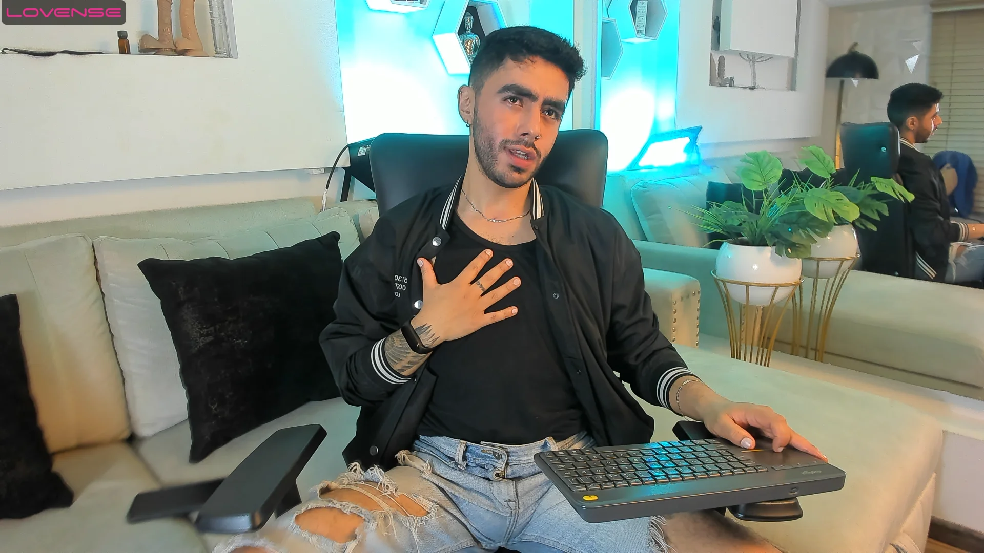 XXX Porn Photo of Nude ItsMeEros 190