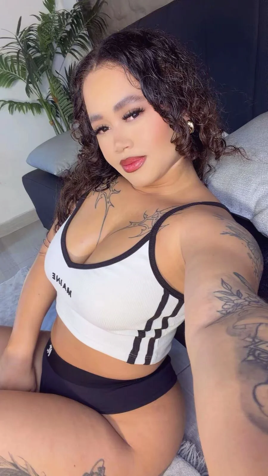 XXX Porn Photo of Nude Isa__Blanc 13