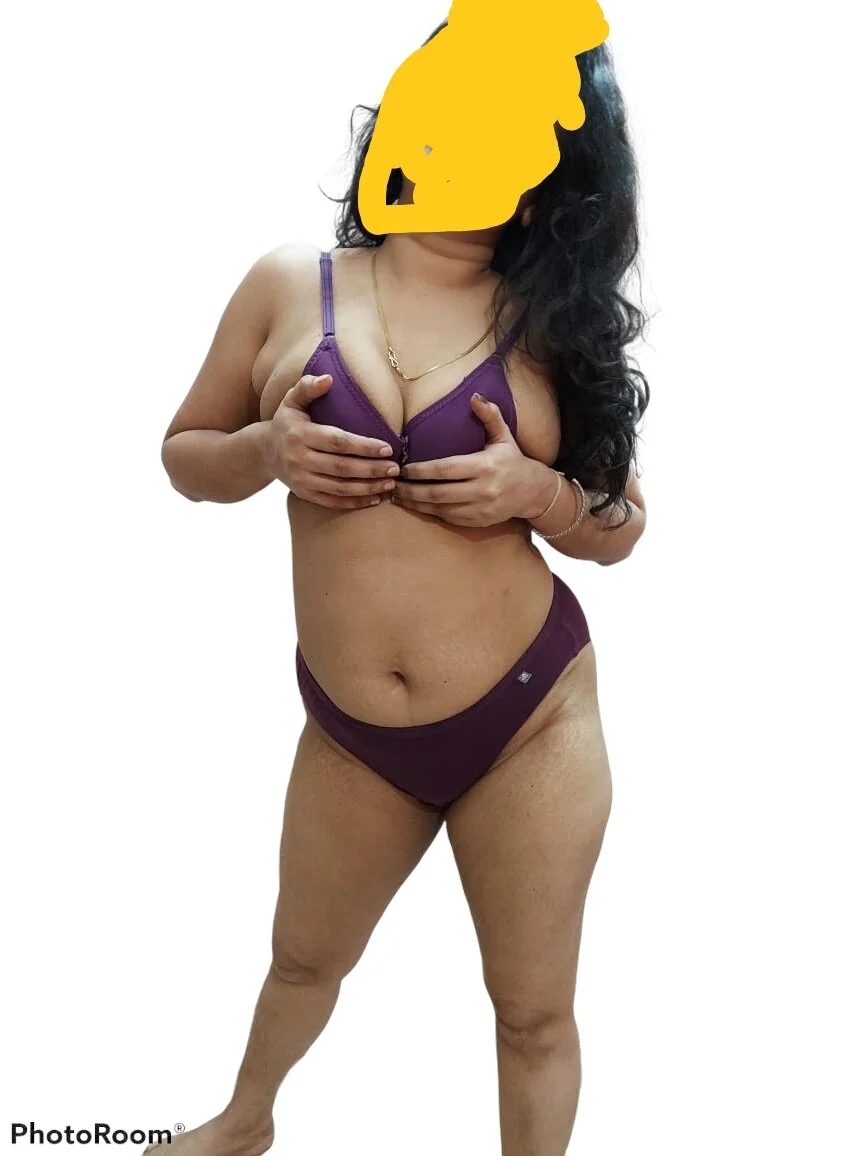 XXX Porn Photo of Nude salonidesimaal 4