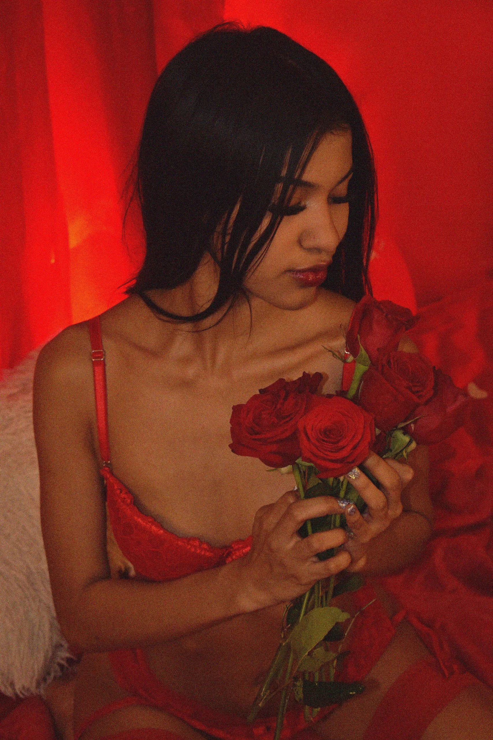 XXX Porn Photo of Nude Elettra_bennet 19