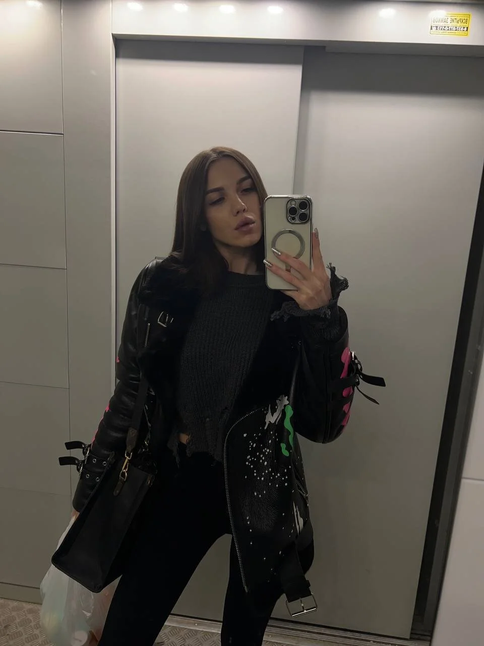 XXX Porn Photo of Nude elisonni_ 1