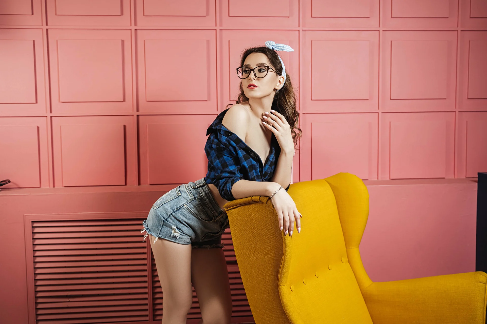 XXX Porn Photo of Nude Ariana_Petite 16