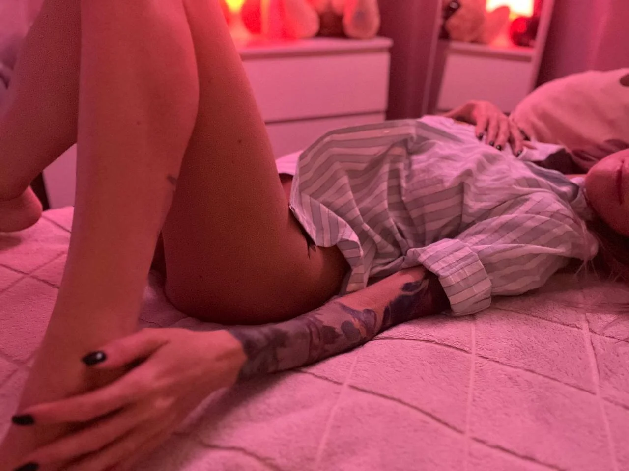 XXX Porn Photo of Nude Break-me-Shake-me 3