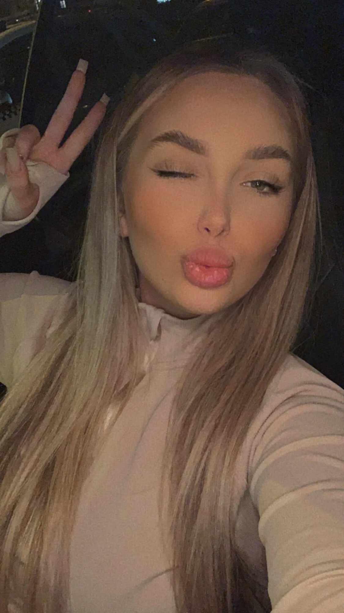 XXX Porn Photo of Nude AnnaMaee 14