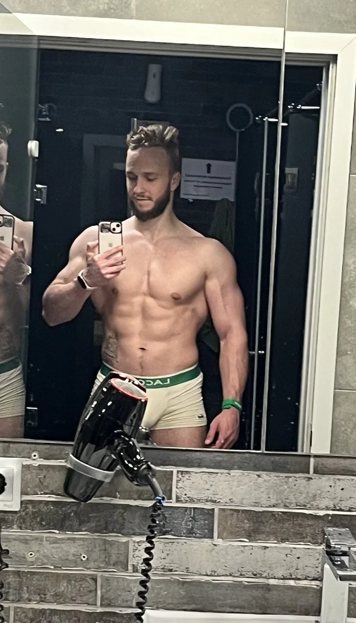 XXX Porn Photo of Nude yummy_dick_ 3