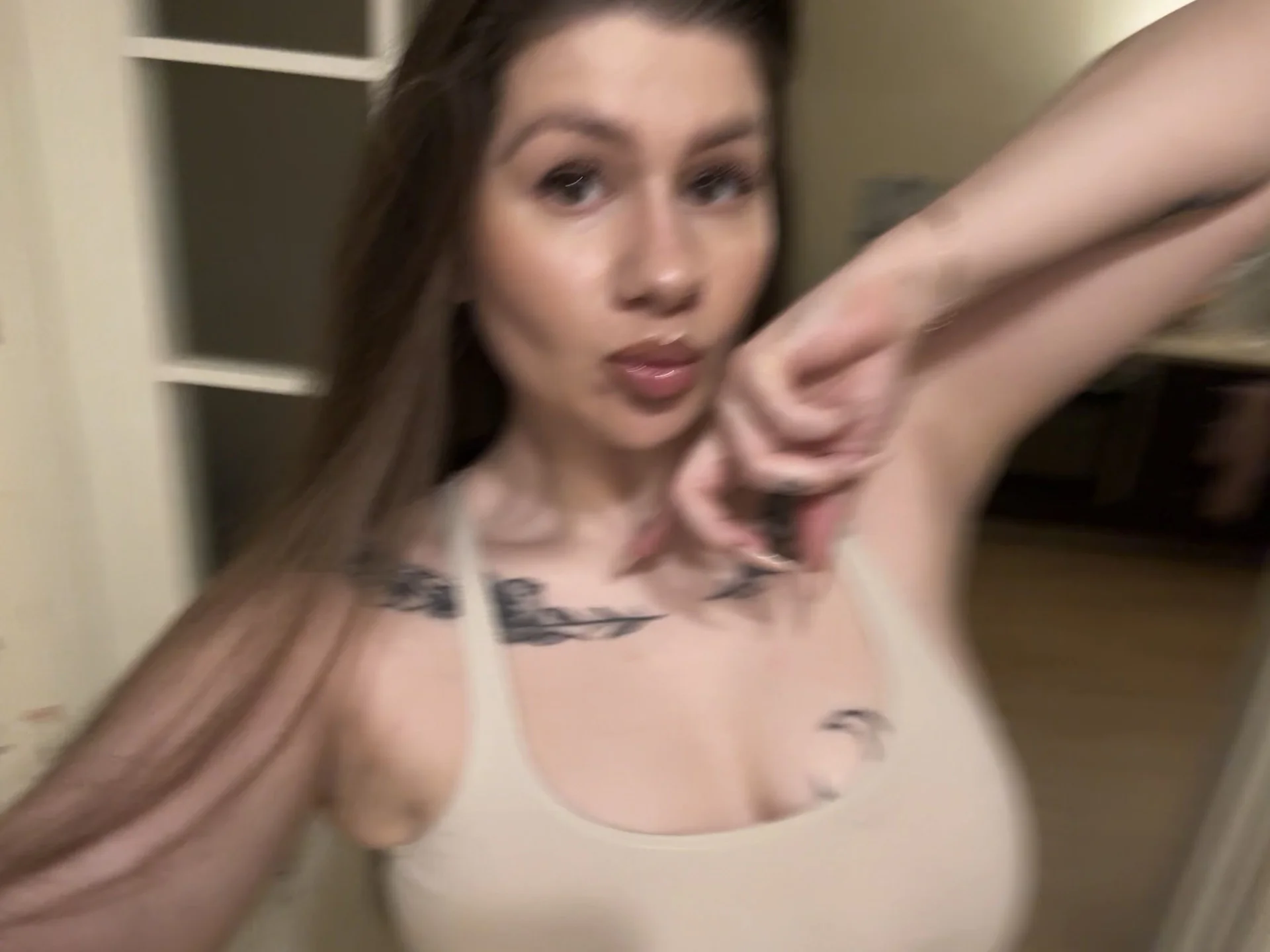 XXX Porn Photo of Nude JuicyHelenX 2