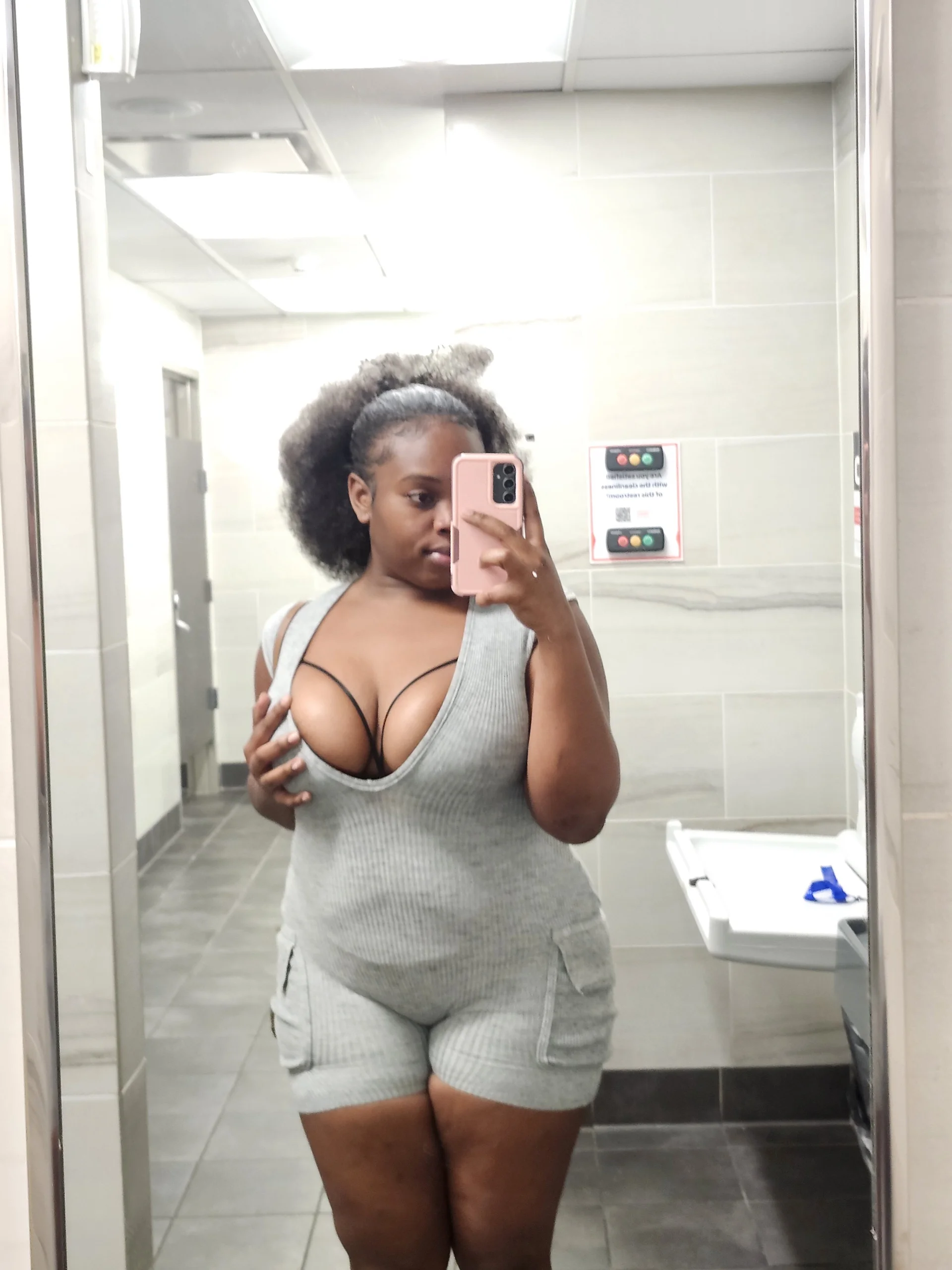 XXX Porn Photo of Nude YummyCookiee 1