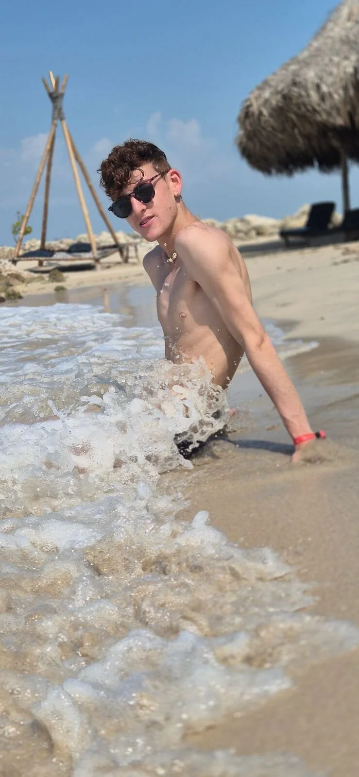 XXX Porn Photo of Nude Felipe_Baker 12