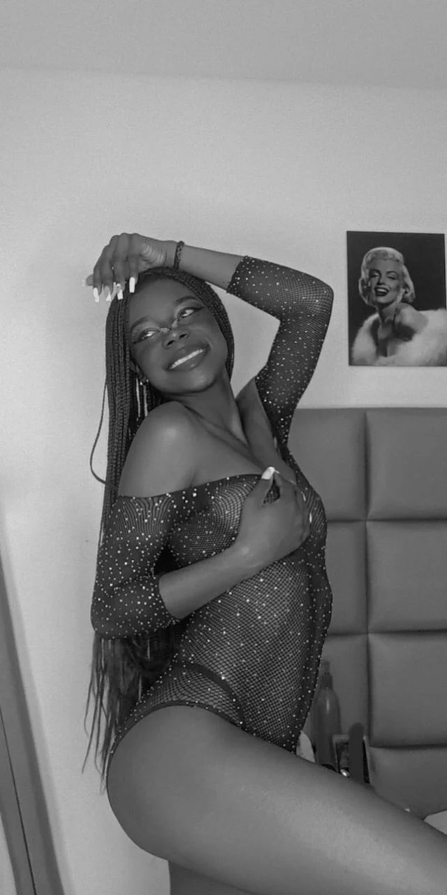 XXX Porn Photo of Nude anikc_ 2