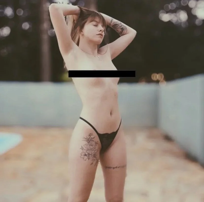 XXX Porn Photo of Nude cuteface_bigass_ 11