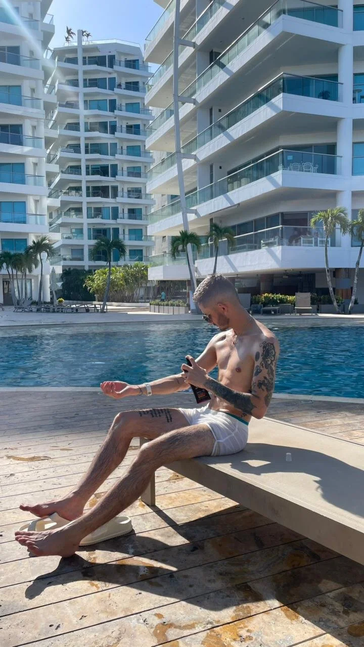 XXX Porn Photo of Nude Albert-Nova 1