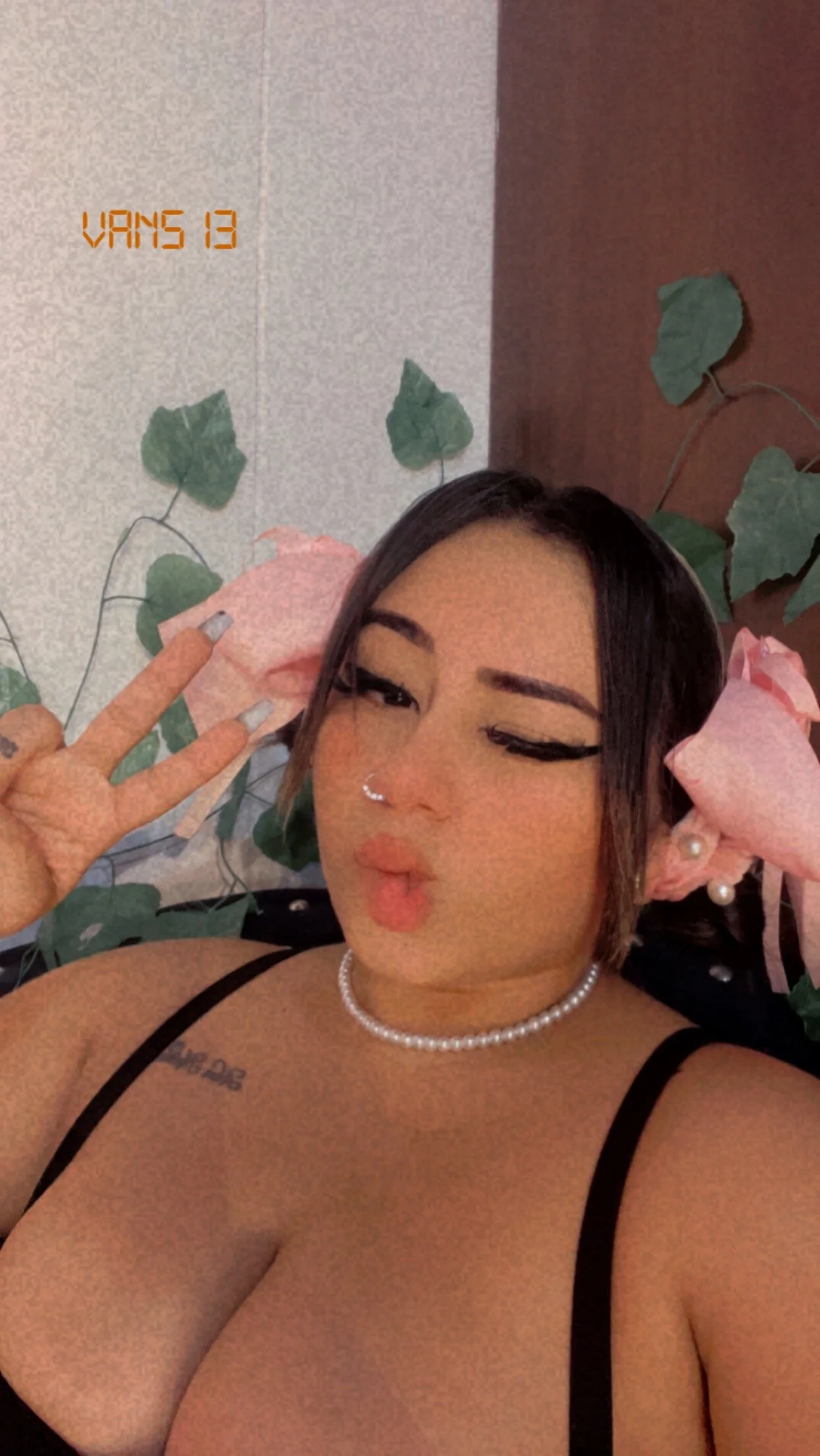 XXX Porn Photo of Nude halana_squirts 29