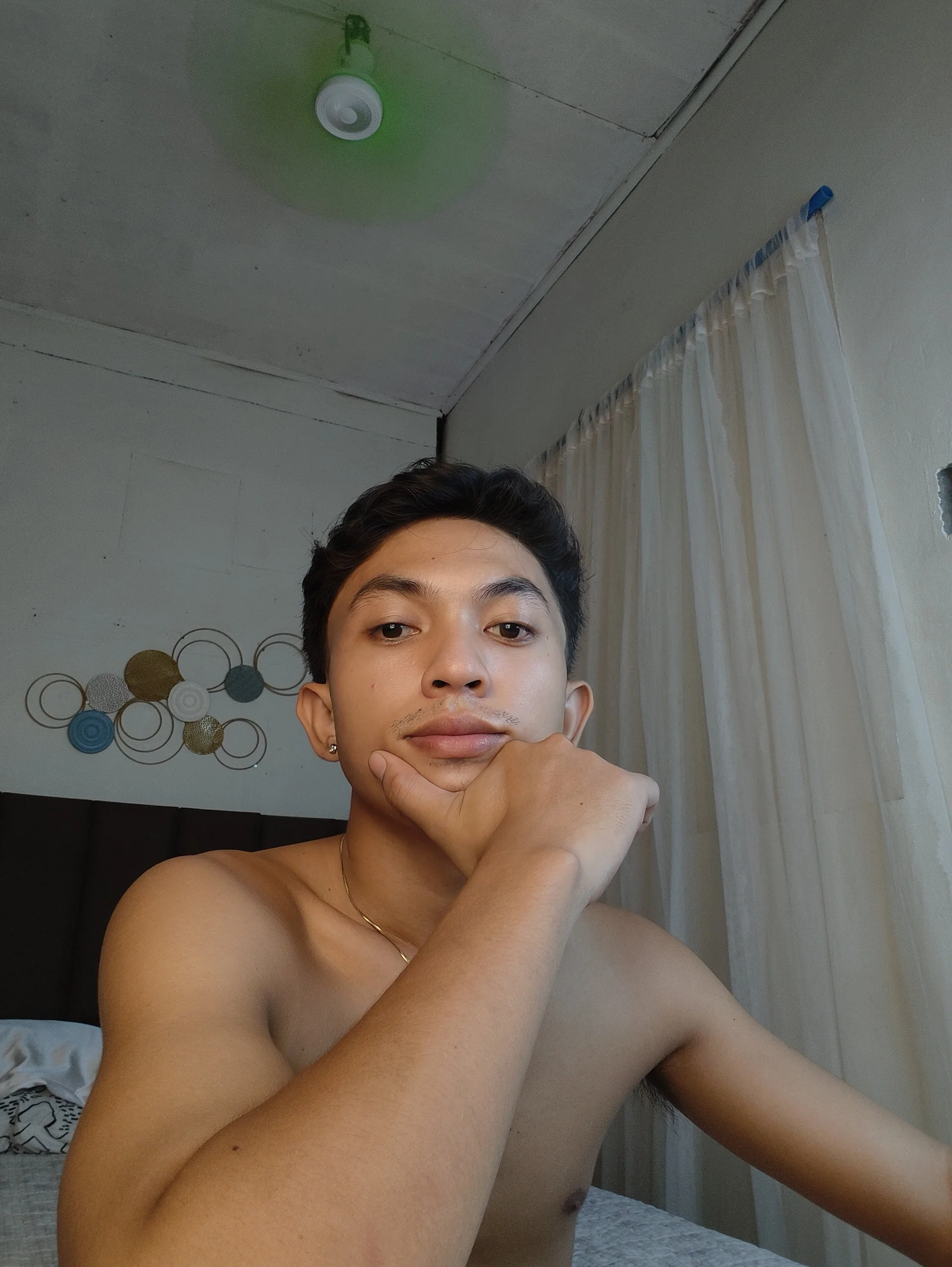 XXX Porn Photo of Nude urhotasian_fike 3