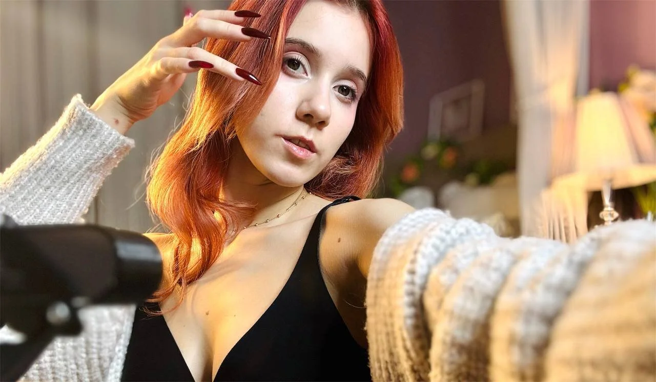 XXX Porn Photo of Nude Dearly_Emily 12