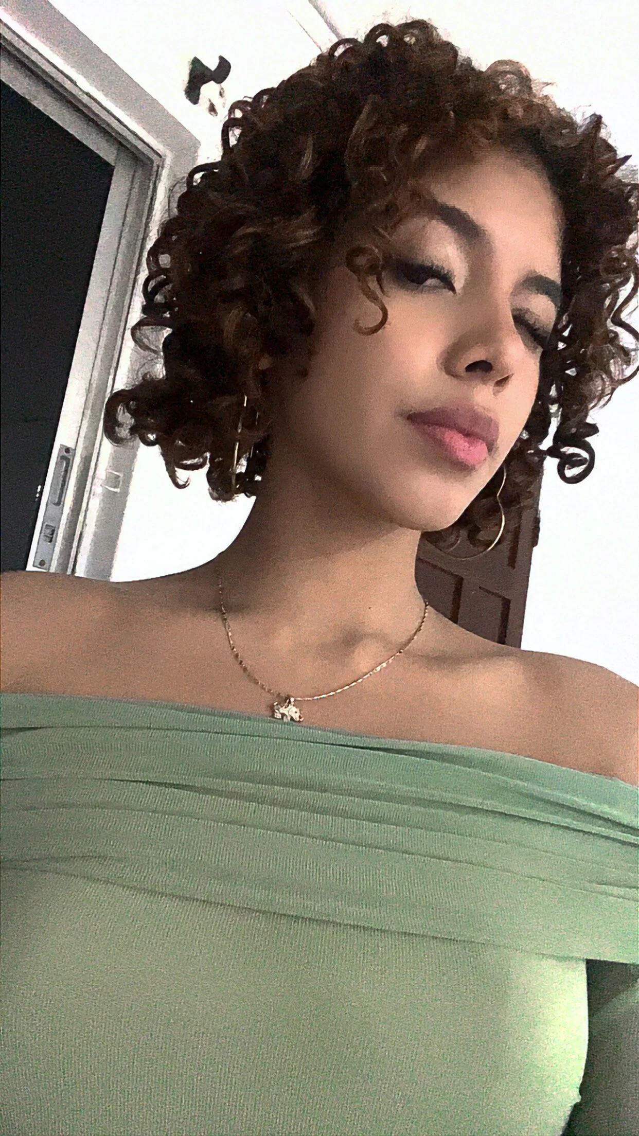 XXX Porn Photo of Nude liliwatsonj 6