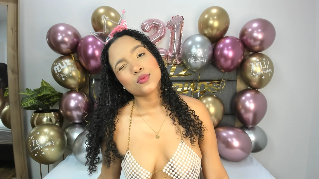XXX Porn Photo of Nude cloe_25 21