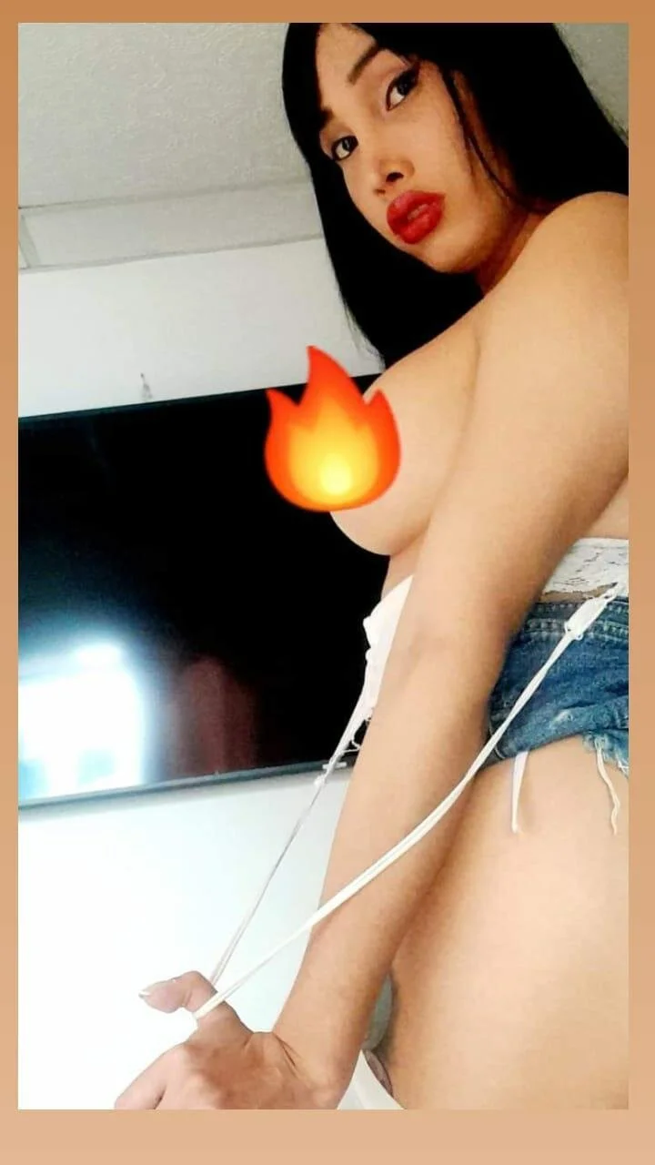 XXX Porn Photo of Nude pamelabigcock69 4