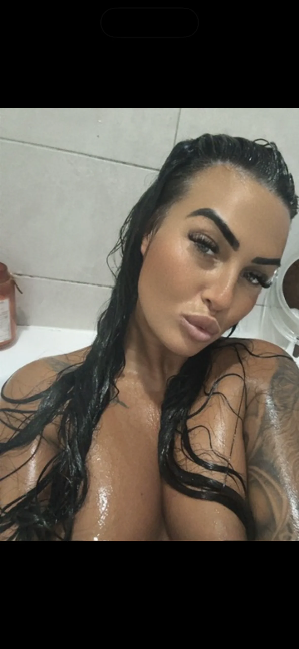 XXX Porn Photo of Nude Naughty-TiaRose93 6