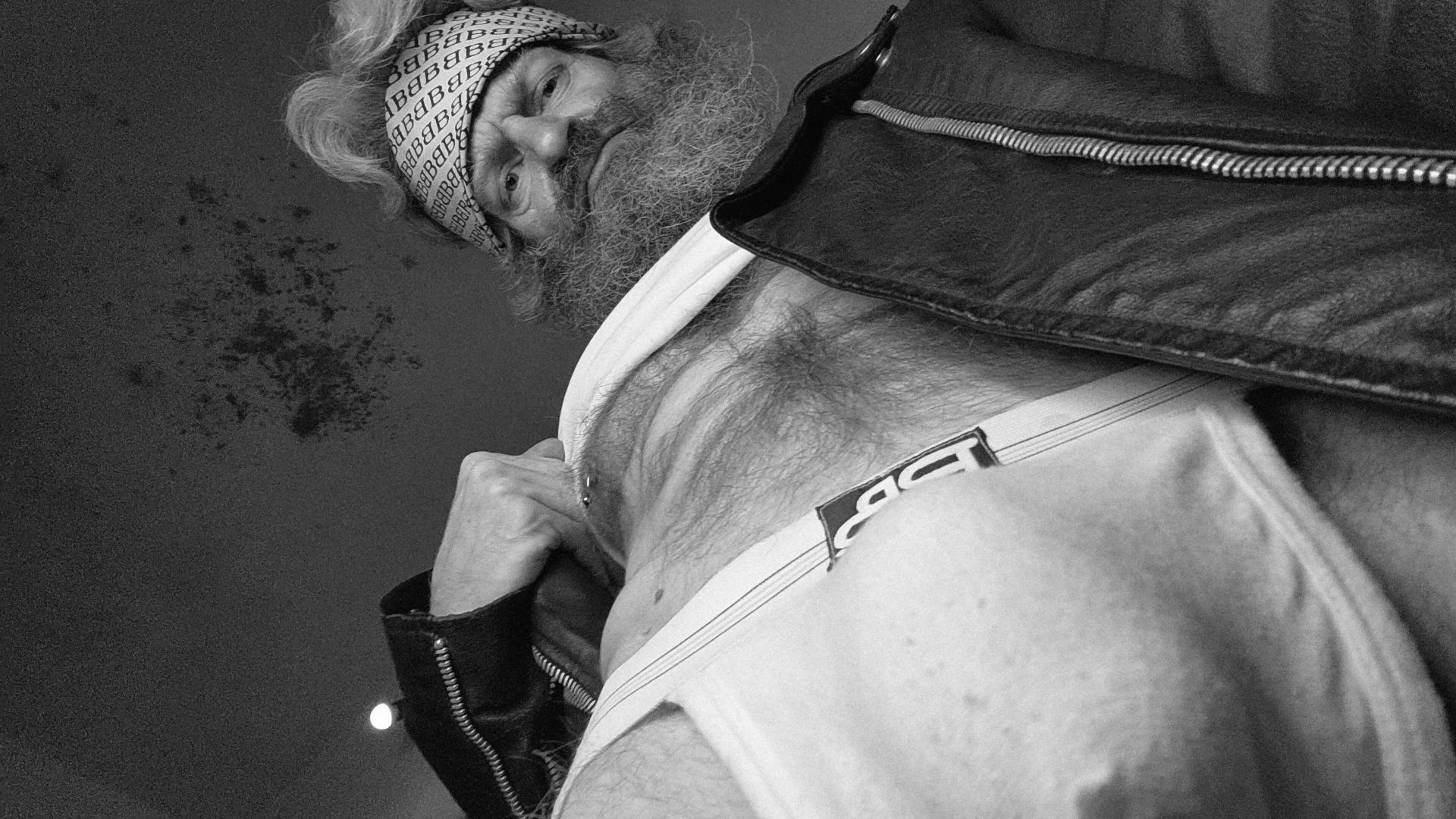 XXX Porn Photo of Nude Gingerbeard40 104