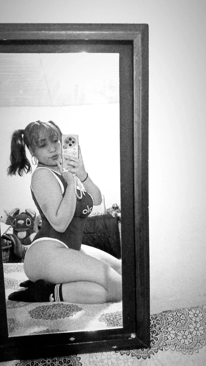 XXX Porn Photo of Nude iam_kinky 2