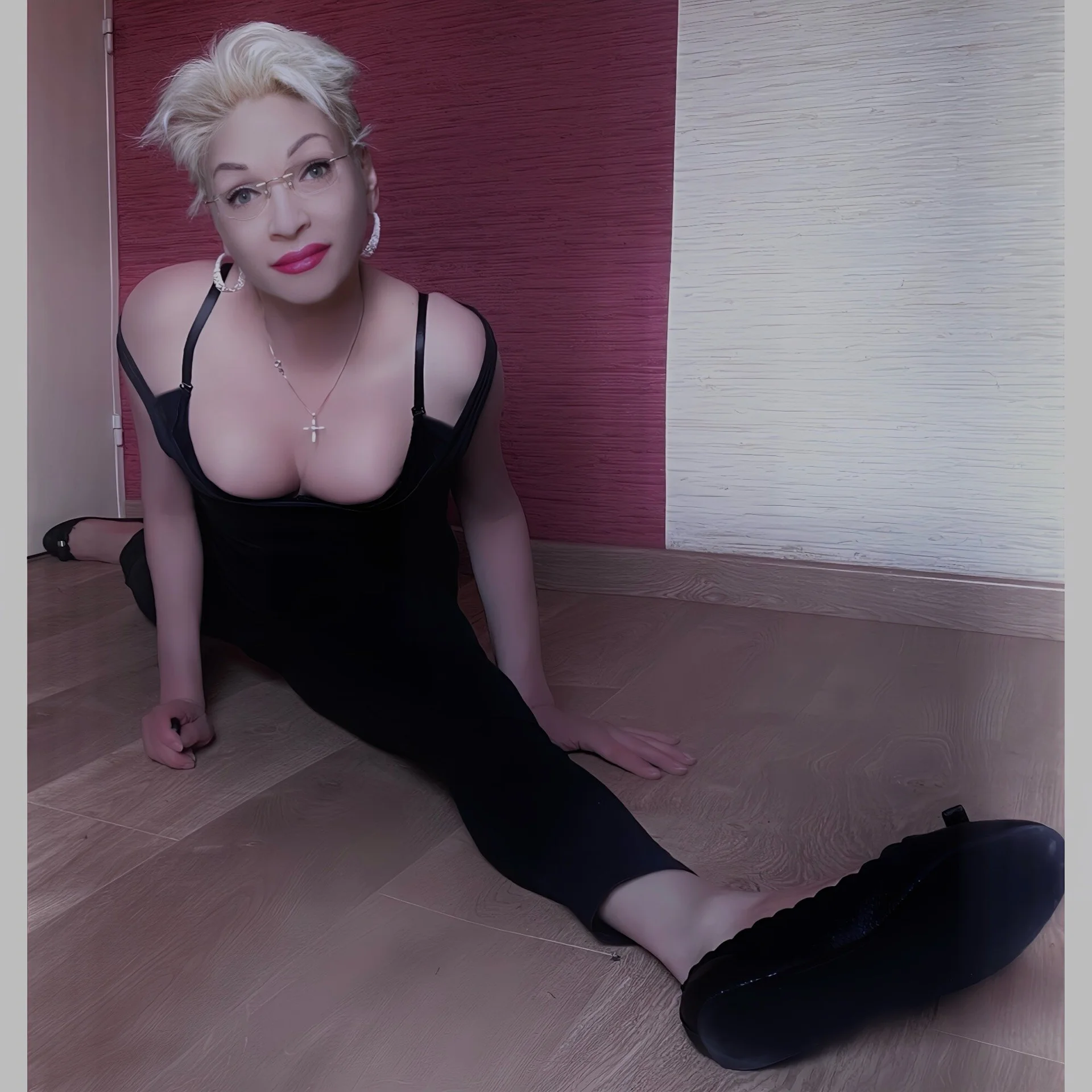 XXX Porn Photo of Nude Smiling_Irene 15