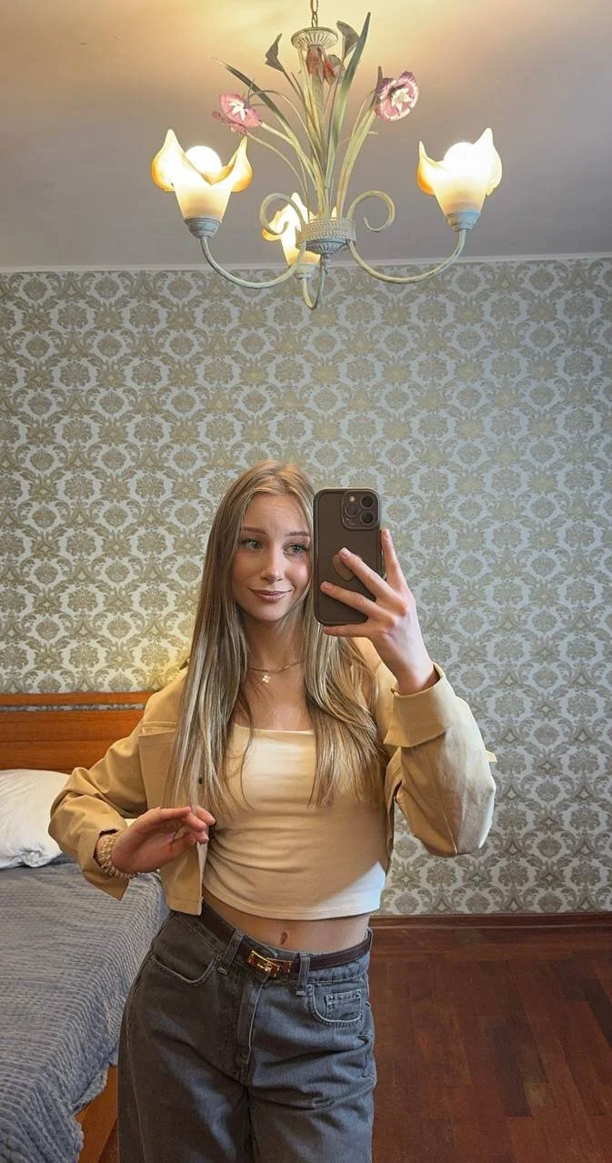 XXX Porn Photo of Nude AmilyAmilli 4