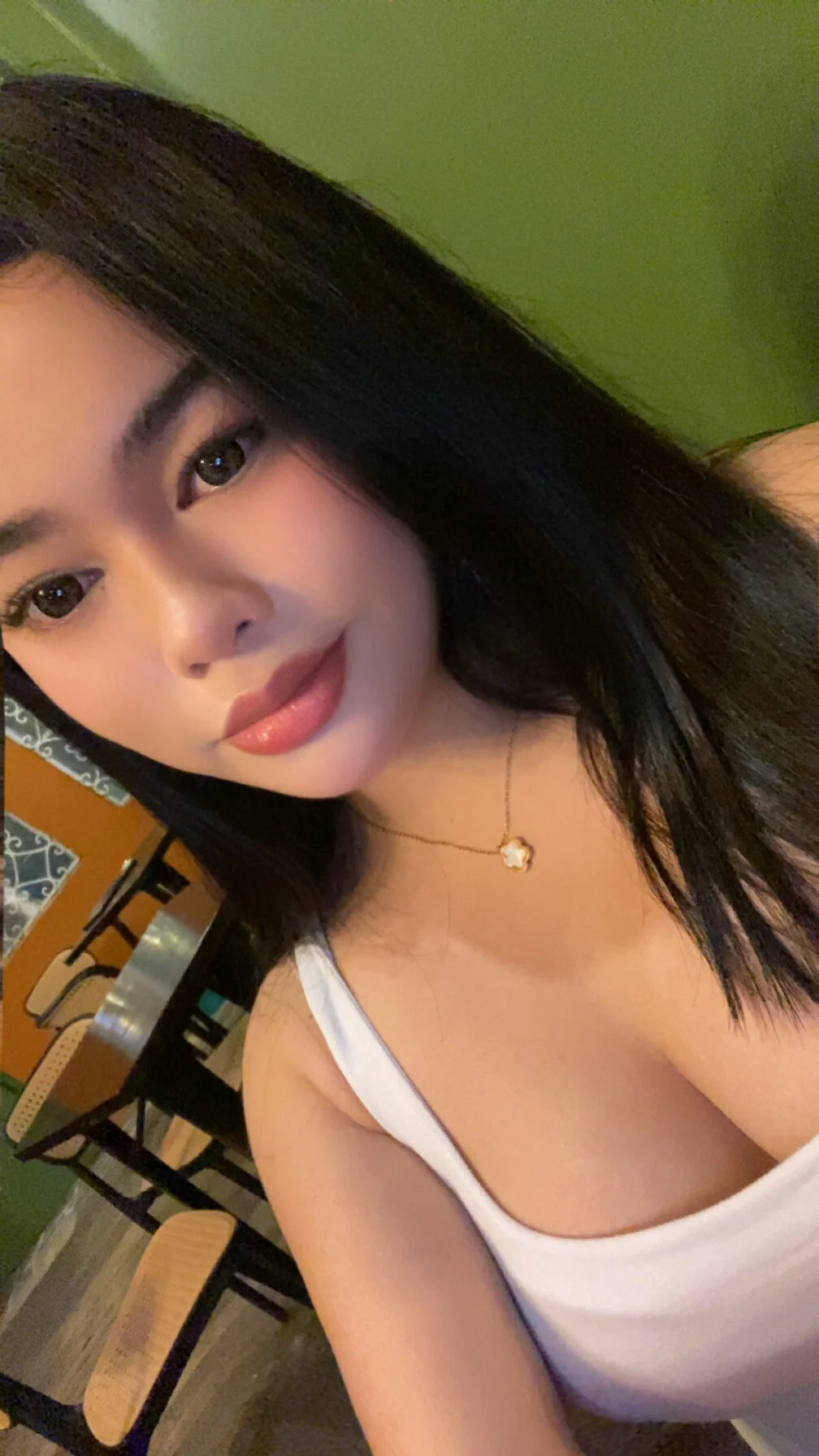 XXX Porn Photo of Nude gorgeous_isabella 3