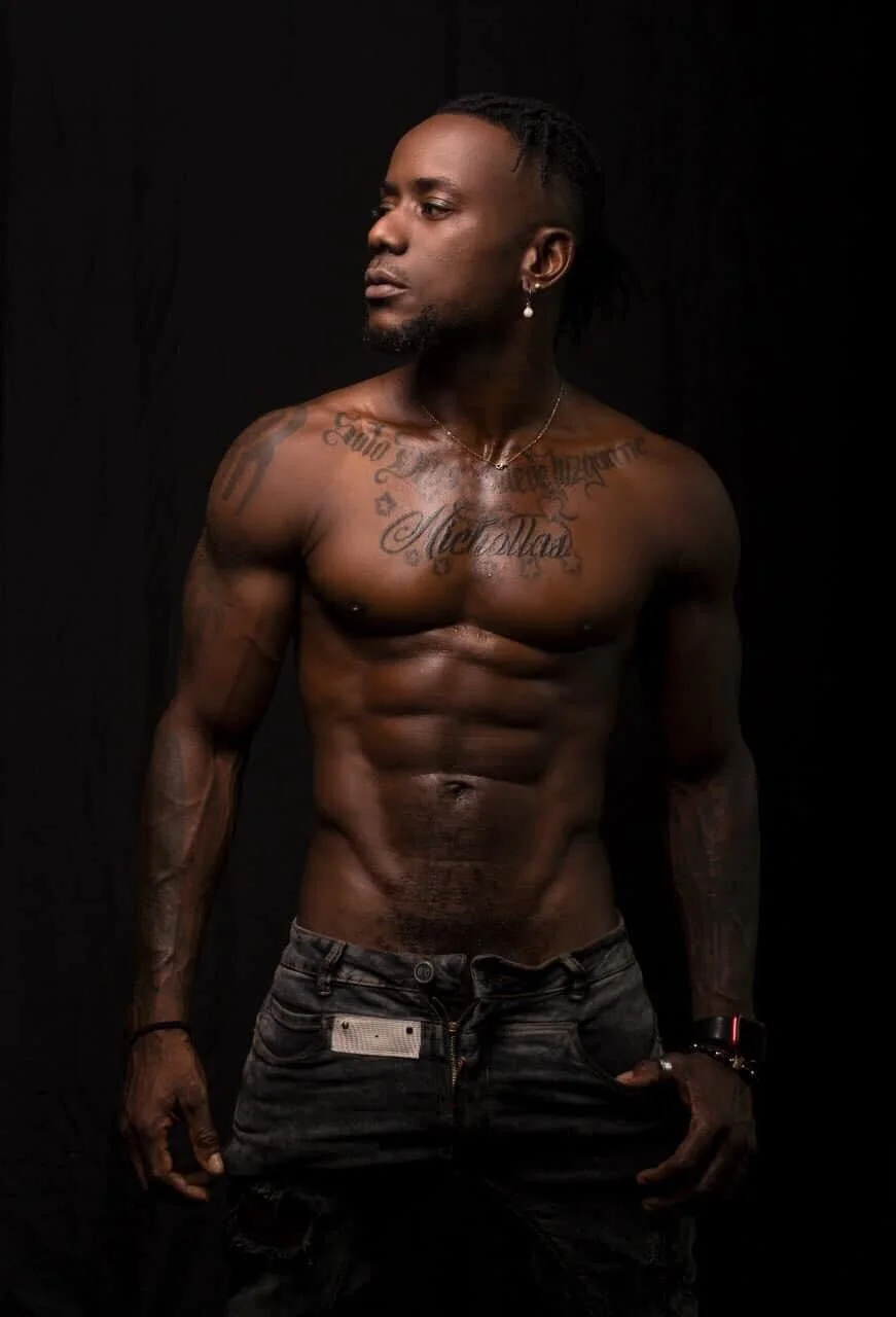 XXX Porn Photo of Nude ray_long222 1
