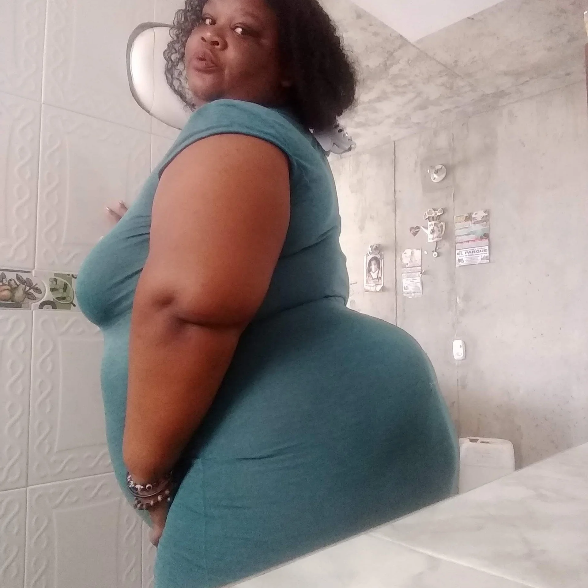XXX Porn Photo of Nude Exoticbigmandy 3