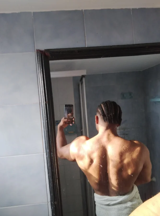 XXX Porn Photo of Nude zarek_lux 2