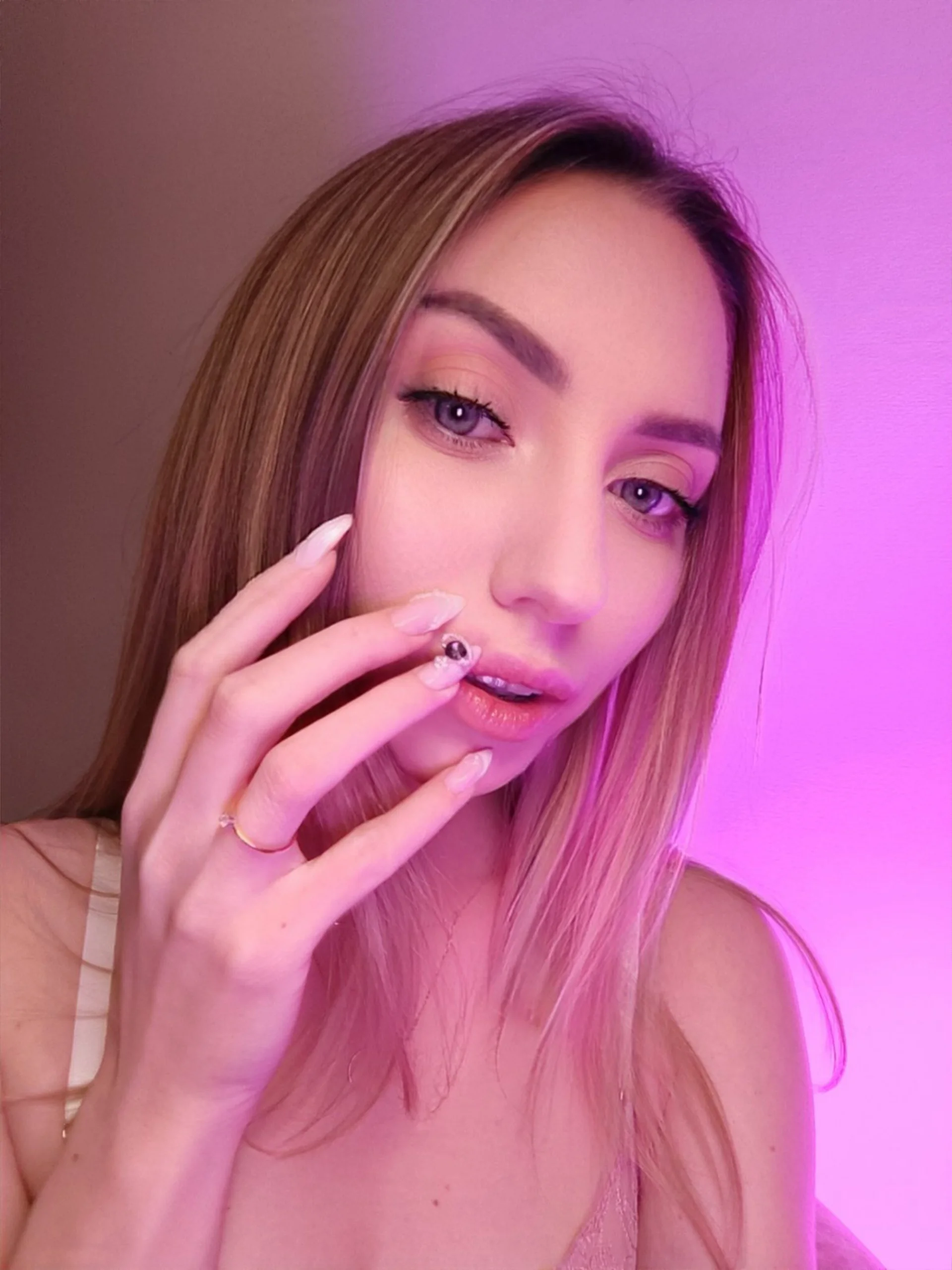 XXX Porn Photo of Nude Ivy_Ice11 22