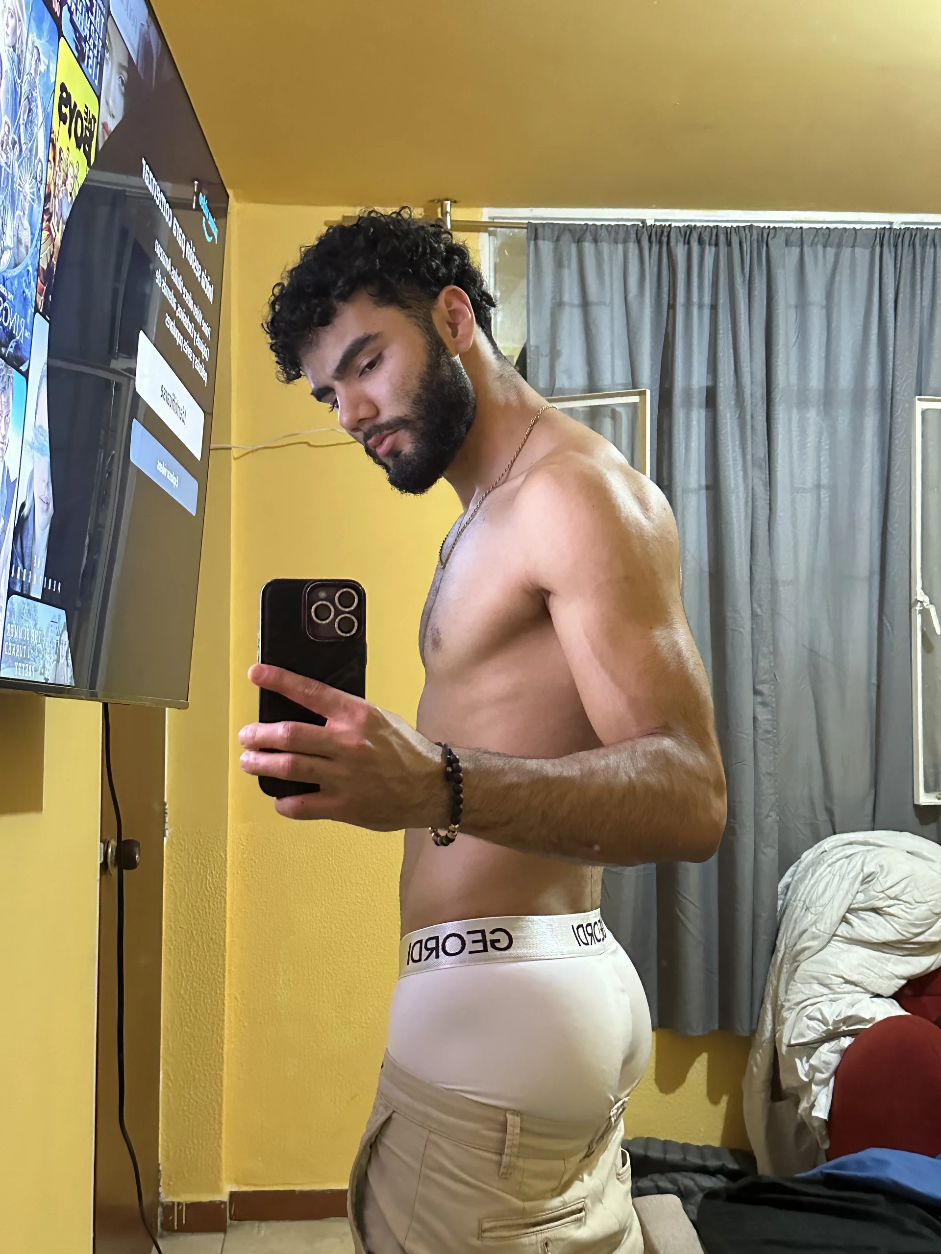 XXX Porn Photo of Nude Derek_w 4