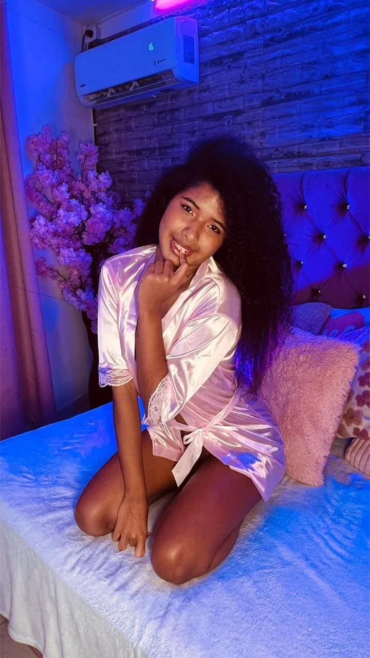 XXX Porn Photo of Nude TifannySantana 9