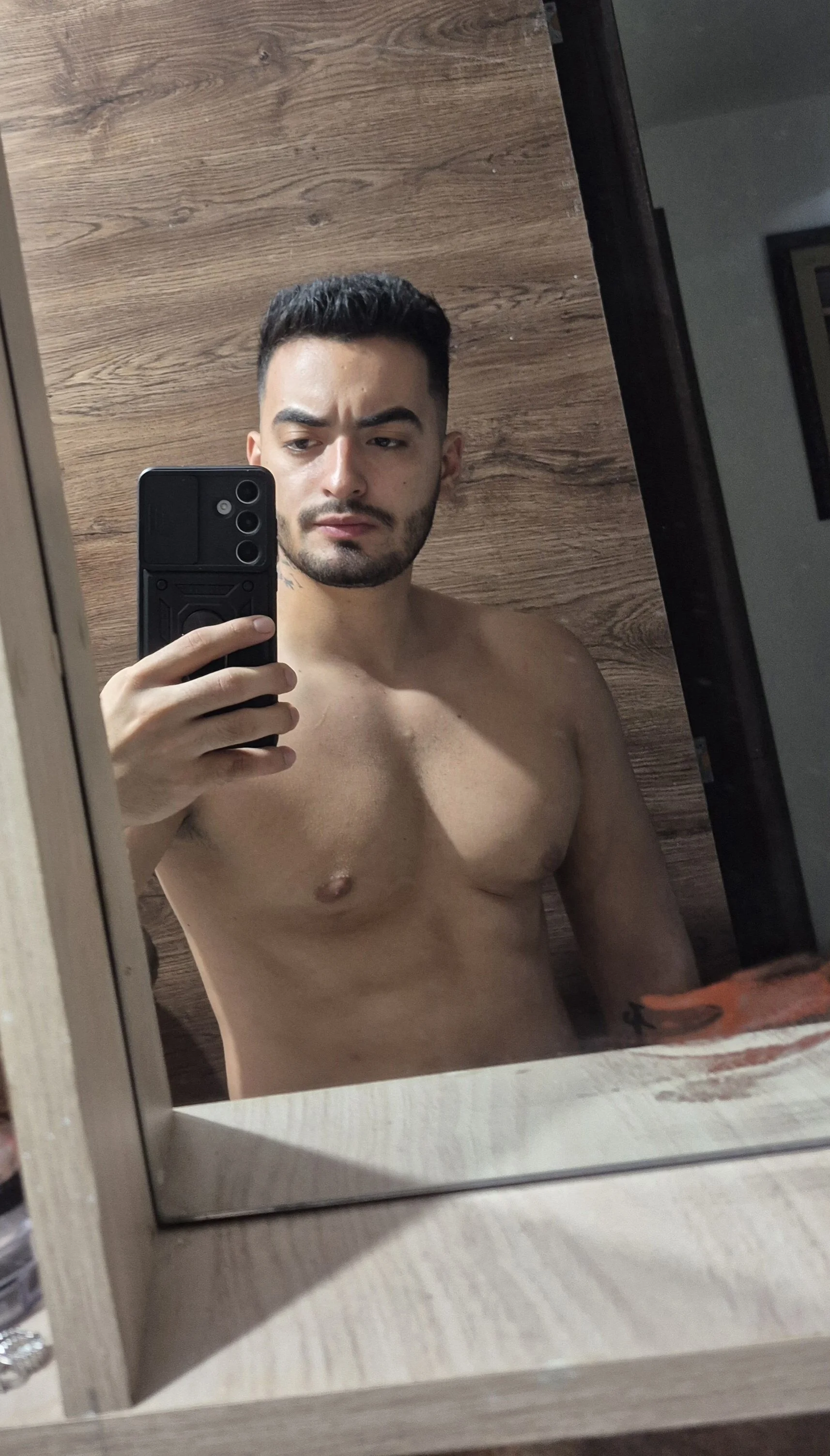 XXX Porn Photo of Nude austinn0 3